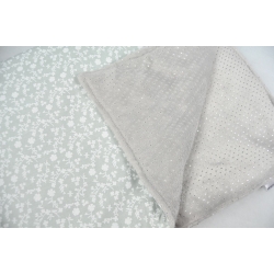 kocyk kwiatki szare silverdots grey szczegol